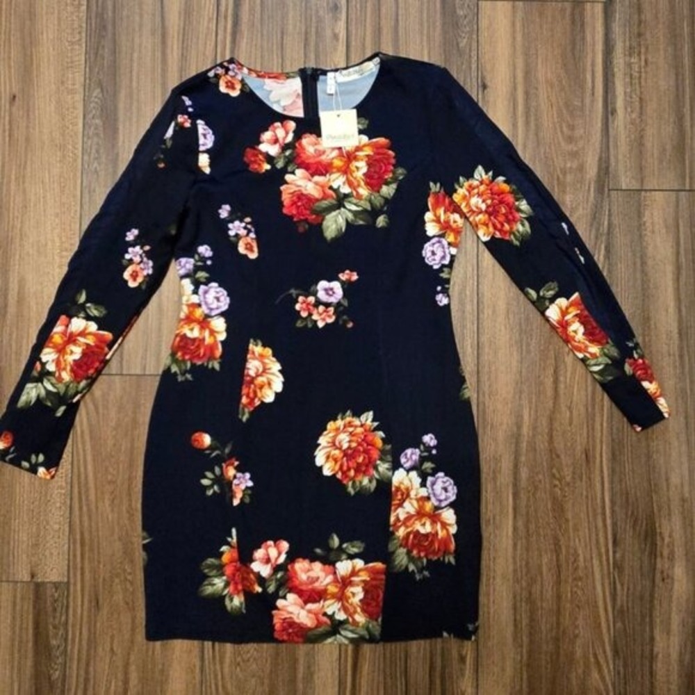 Available by Angela Fashion NWT LS BodyCon Dress Floral Navy Blue‎ Med